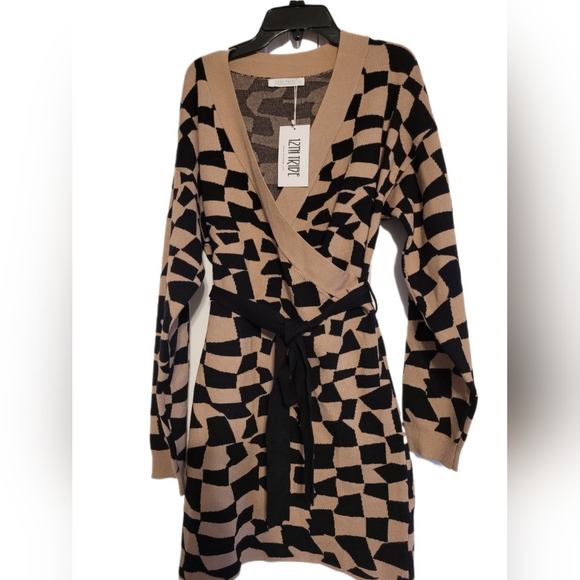 12TH TRIBE Black & Tan printed sweater wrap dress, SZ M/L NWT - Picture 4 of 8